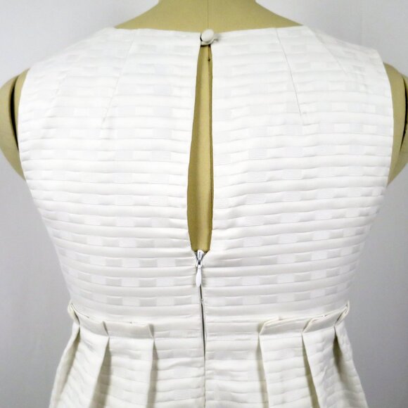 NWT Max and Cleo White Sleeveless Geometric Jacquard Satin A-Line Dress 6 - Picture 6 of 16